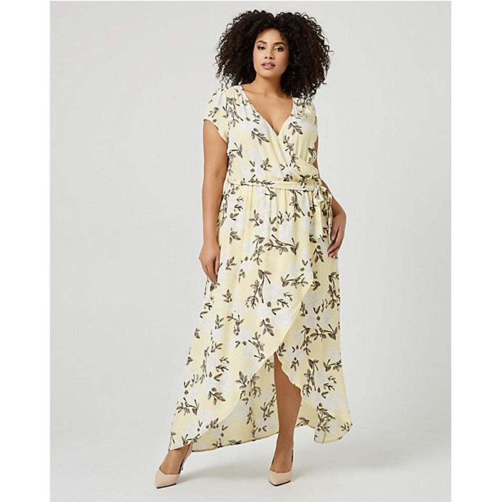 Women Le Chateau Floral Print Viscose Crêpe High-L